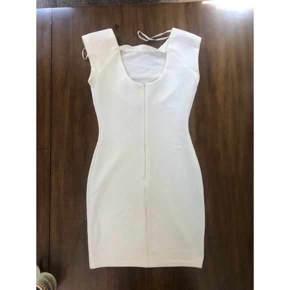 WHITE BODYCON MINI DRESS - Picture 2 of 5
